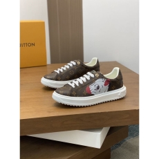 Louis Vuitton Low Shoes